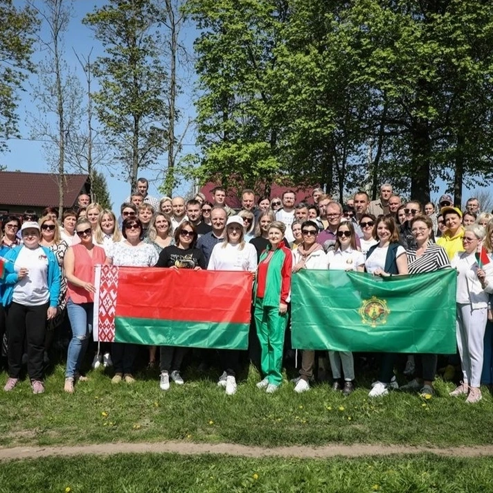 Экалагічная акцыя з удзелам актывістаў Беларускай партыі "Белая Русь"
